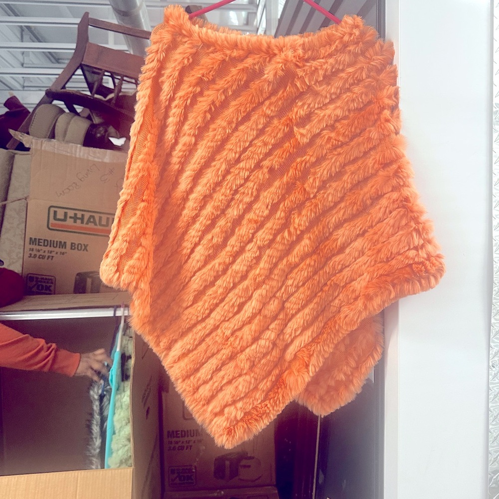 Women’s Top Poncho